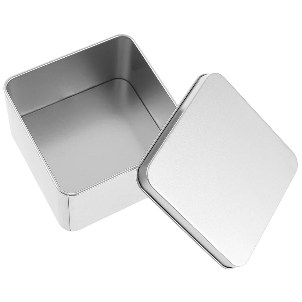 Cutie metalică pătrată – 9×9×5 cm, ideală pentru cadouri